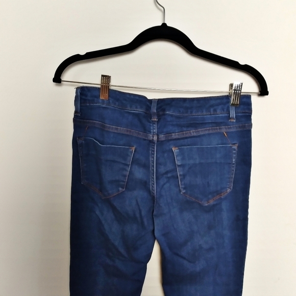 Mossimo Medium Wash Mid Rise Skinny Jeans Size 2/26 - Picture 6 of 10